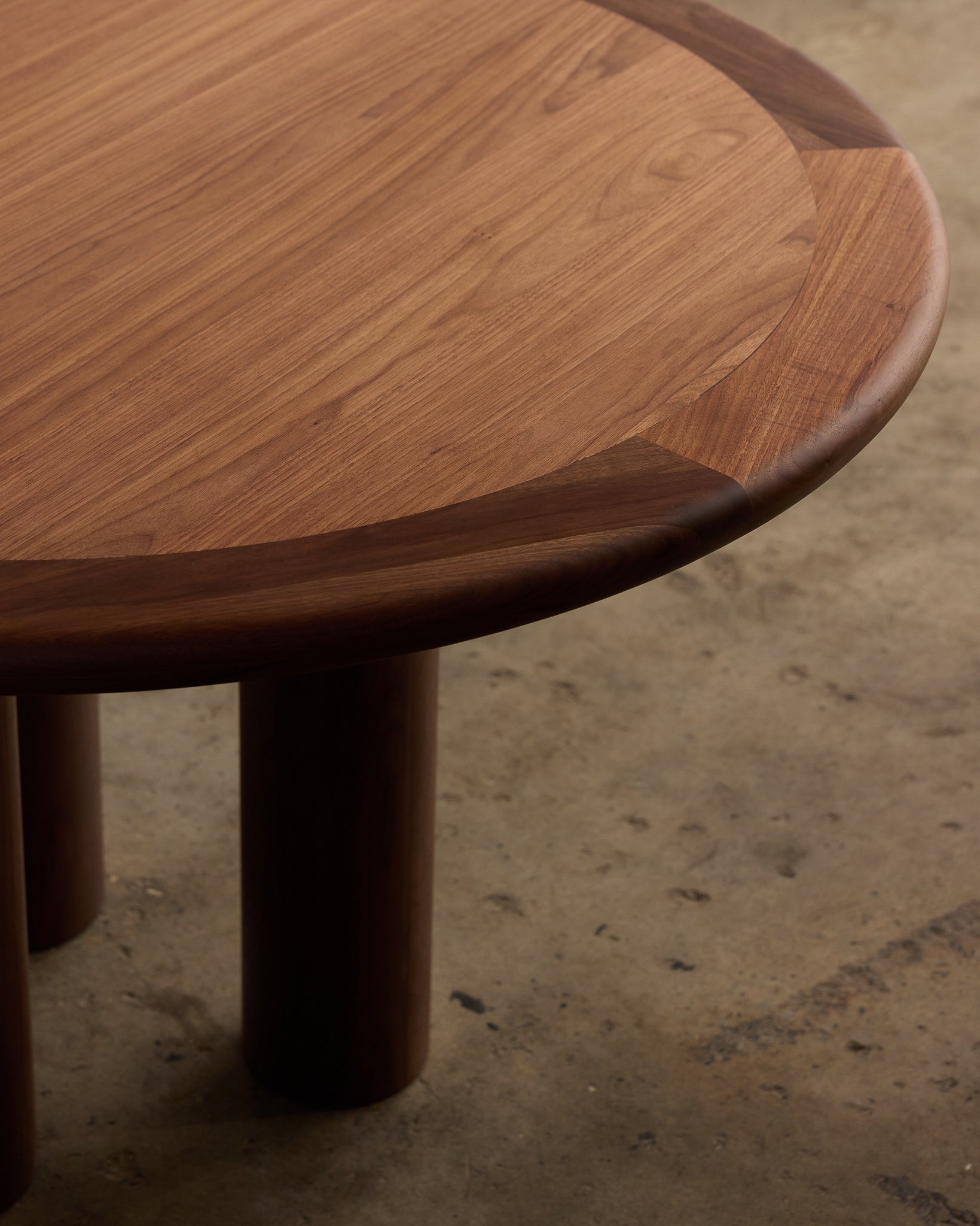 Elio Small Round Dining Table Walnut