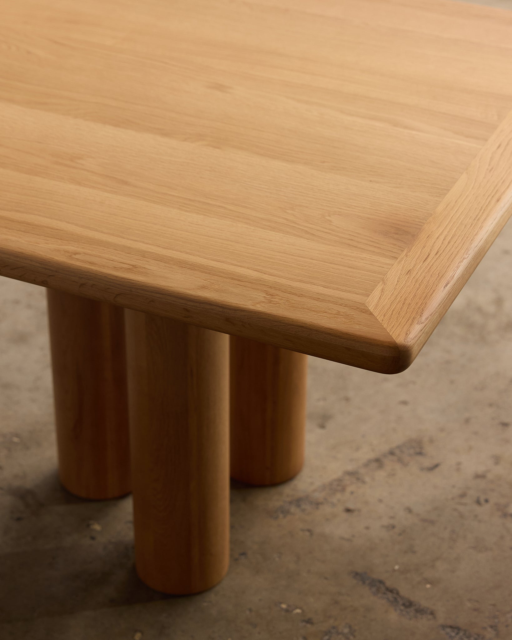 Elio Rectangle Dining Table Oak