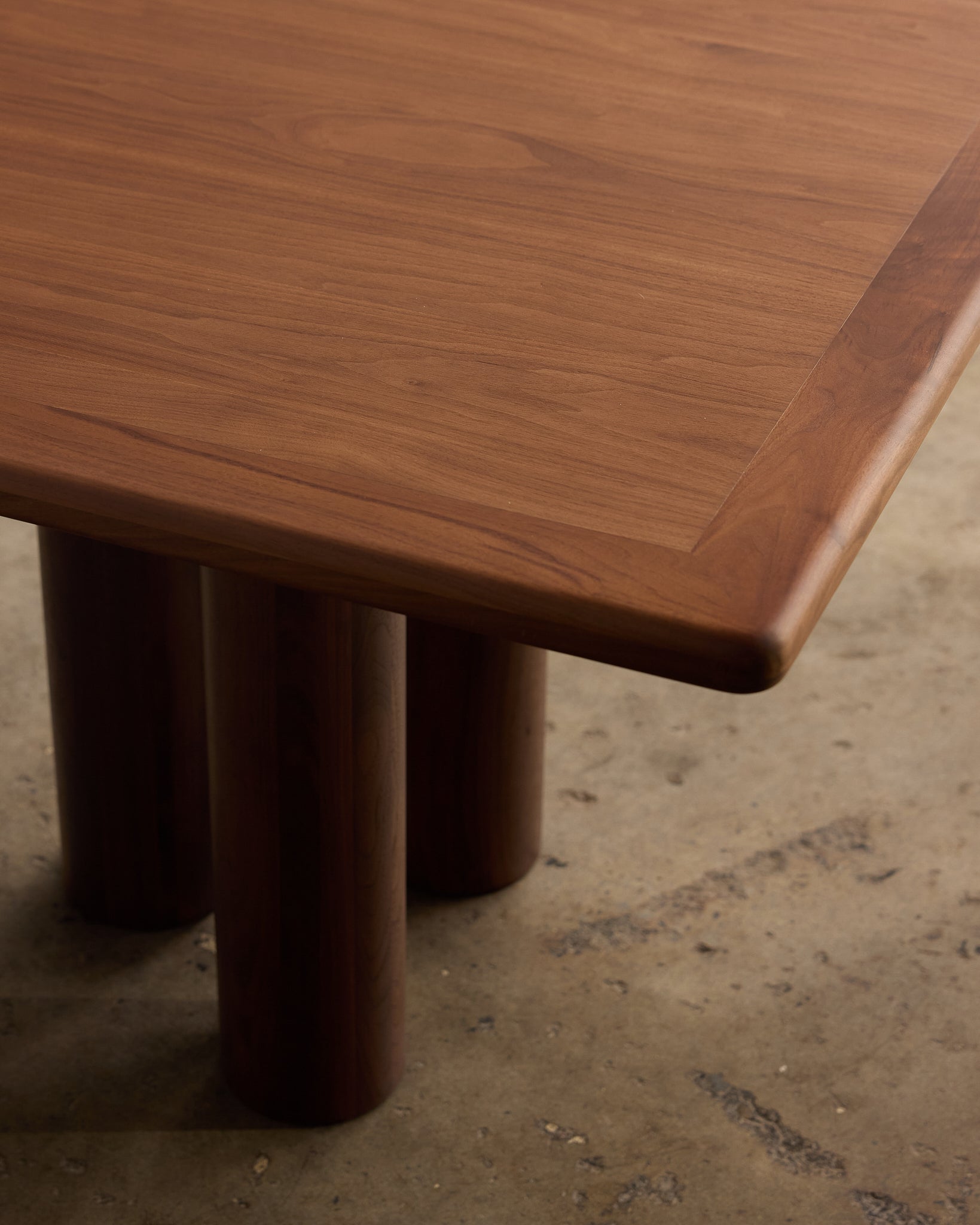 Elio Rectangle Dining Table Walnut