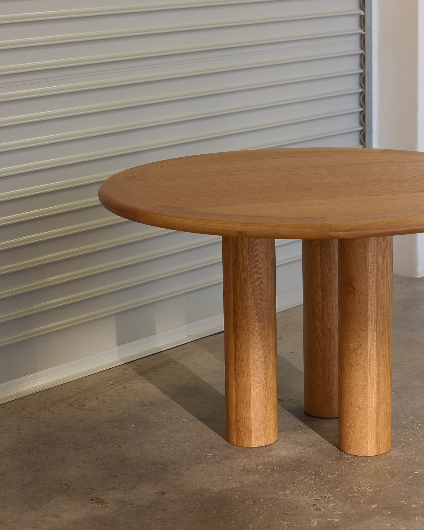 Elio Small Round Dining Table Oak