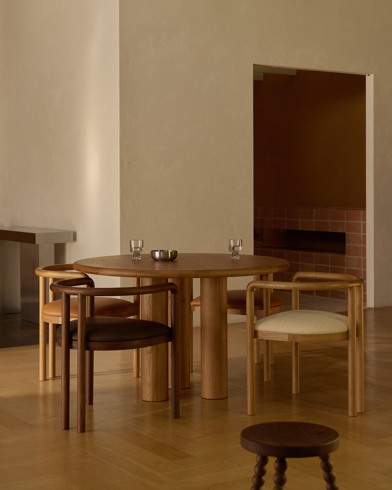 Elio Small Round Dining Table Oak