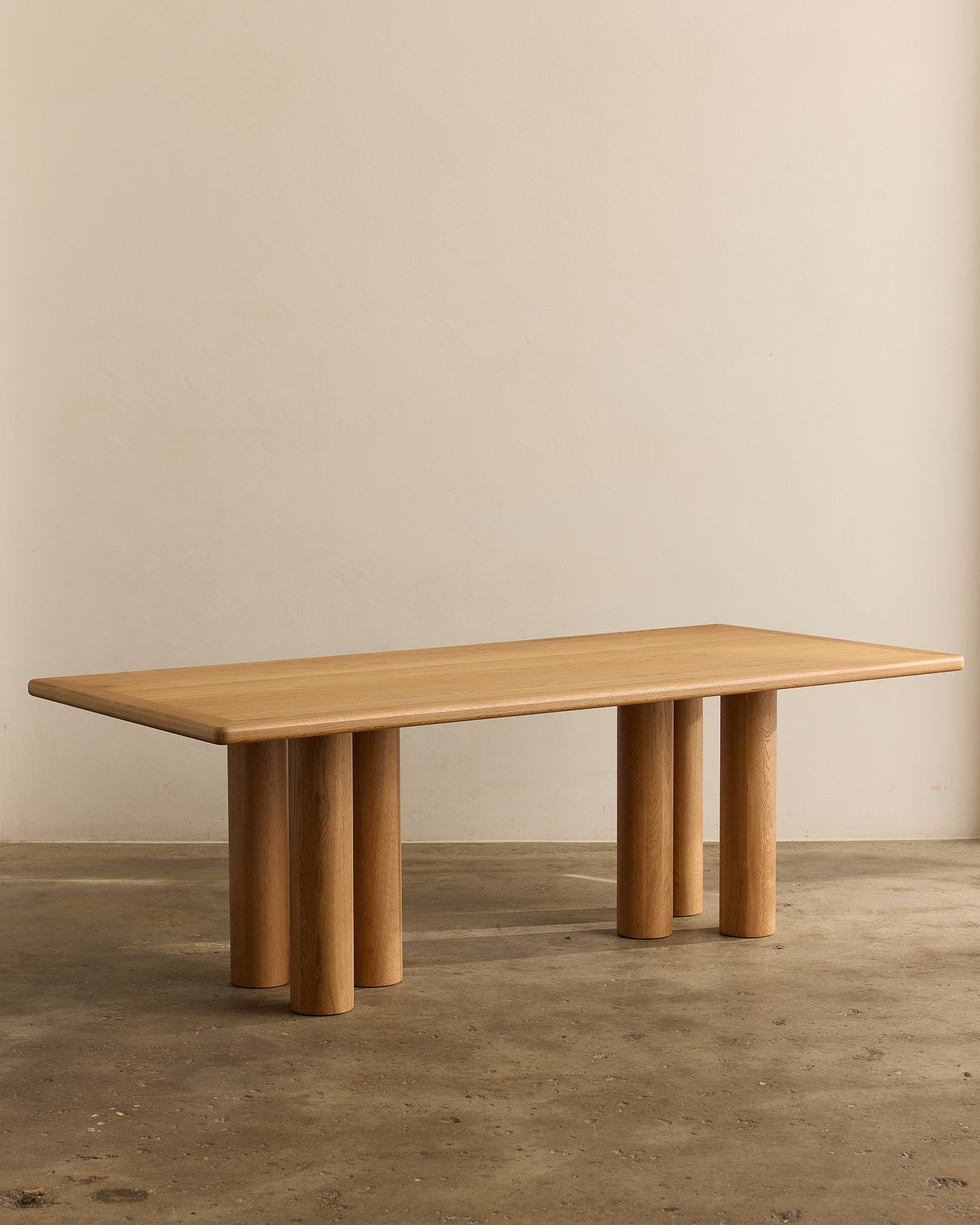 Elio Rectangle Dining Table Oak