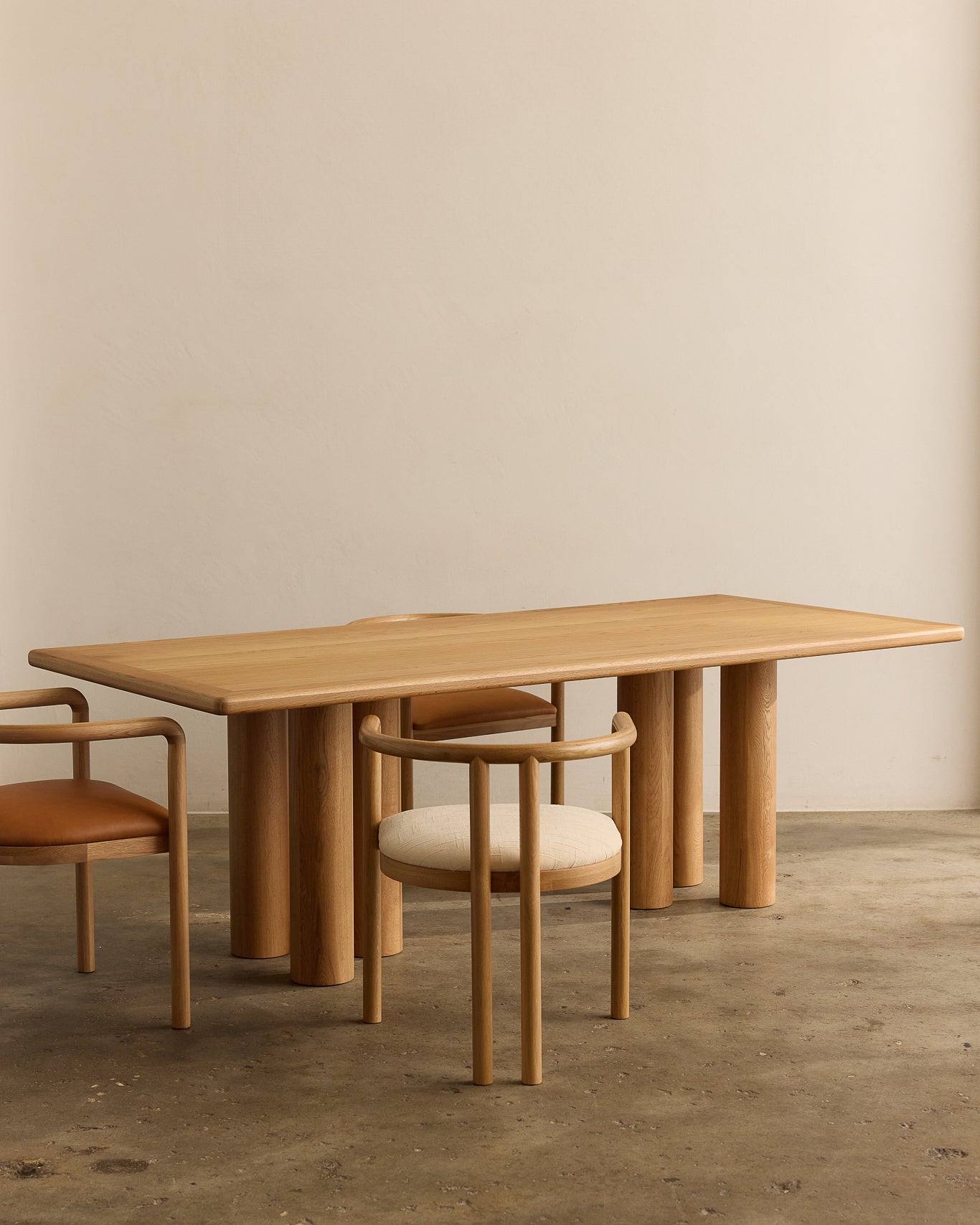 Elio Rectangle Dining Table Oak