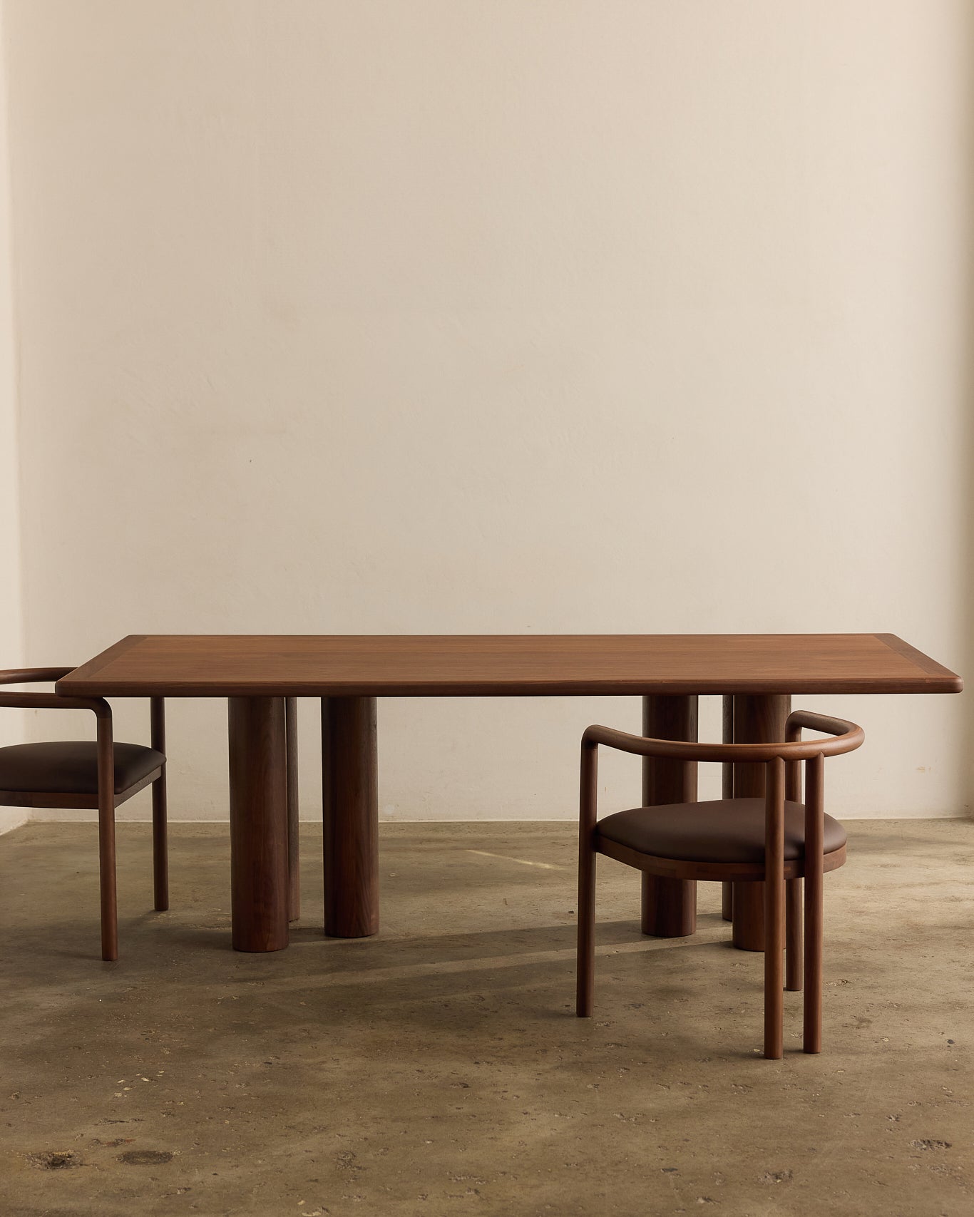 Elio Rectangle Dining Table Walnut